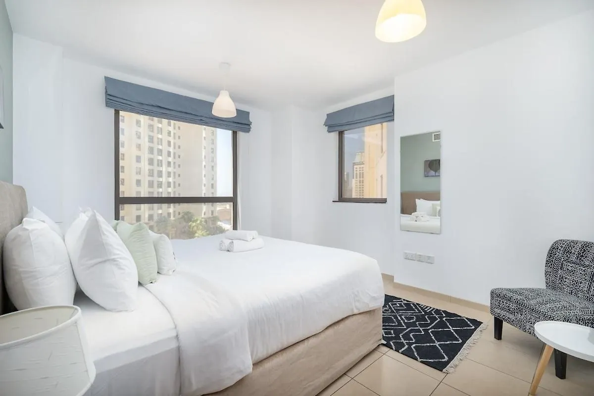 Spacious 4 Bedroom Apartment In Jbr Dubai 0*,