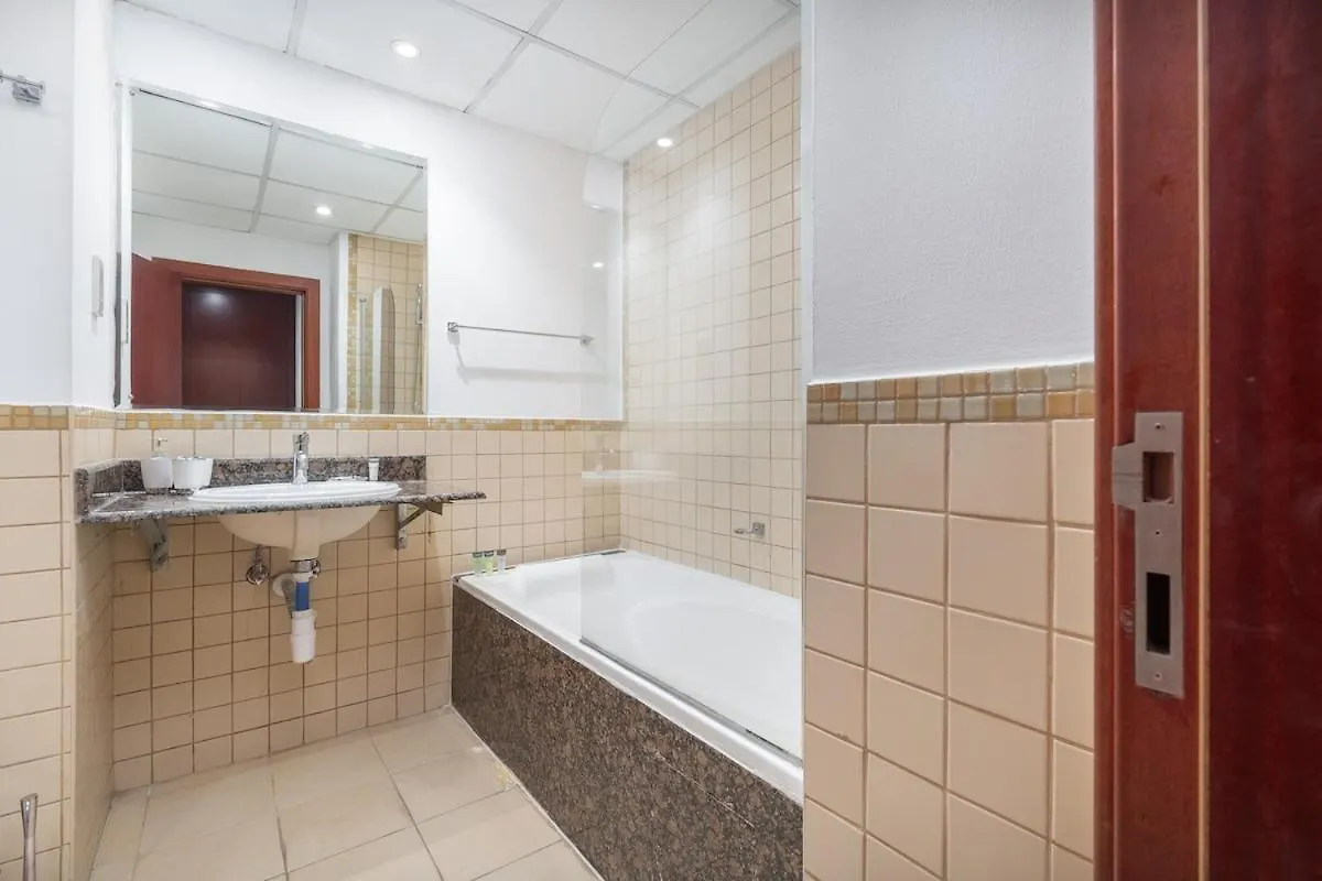 Spacious 4 Bedroom Apartment In Jbr Dubai United Arab Emirates